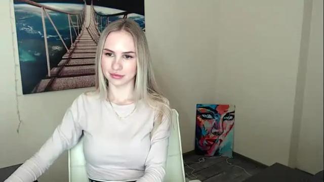Image 8 of erikagavin Stream on Chaturbate on 13 days ago