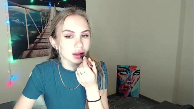 Image 4 of erikagavin Stream on Chaturbate on 9 days ago