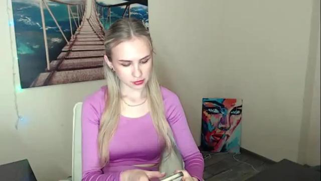 Image 12 of erikagavin Stream on Chaturbate on 8 days ago