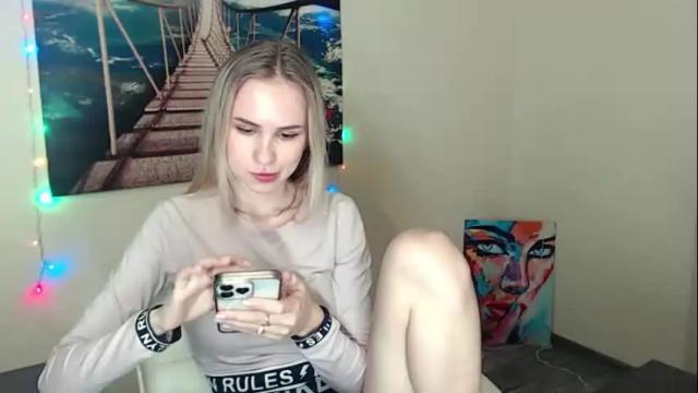 Image 2 of erikagavin Stream on Chaturbate on 6 days ago
