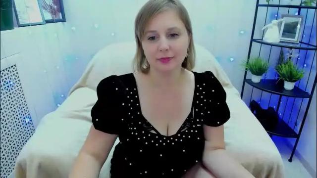 Image 8 of erikalov Stream on Chaturbate on 1 month ago