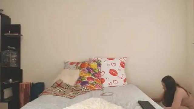 Image 8 of erin_and_johnny Stream on Chaturbate on 12 months ago