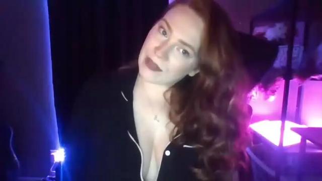 Image 3 of erinlovebabe Stream on Chaturbate on 19 months ago