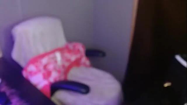 Image 6 of erinlovebabe Stream on Chaturbate on 2 months ago