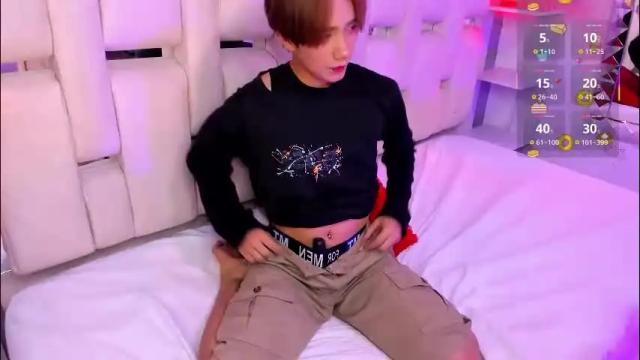 Image 7 of eriol__ Stream on Chaturbate on 2 months ago