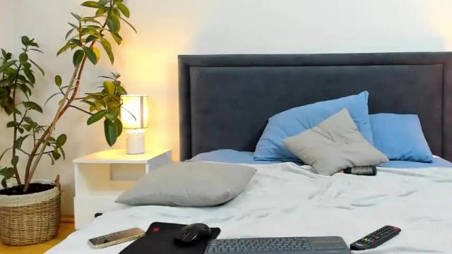 Image 11 of erionafalcone Stream on Chaturbate on 20 months ago