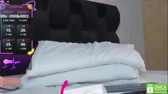 Image 4 of eris_rose Stream on Chaturbate on 20 days ago