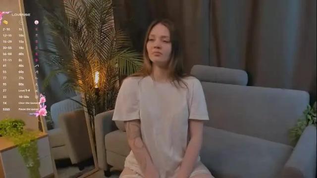 Image 3 of erleneheap Stream on Chaturbate on 1 month ago