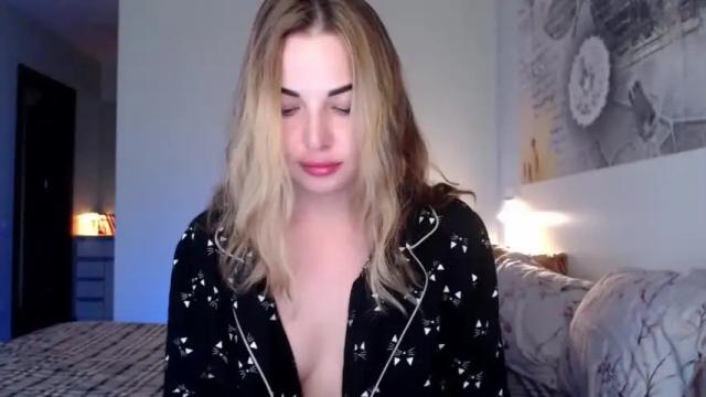 Image 2 of eroina_may Stream on Chaturbate on 19 months ago