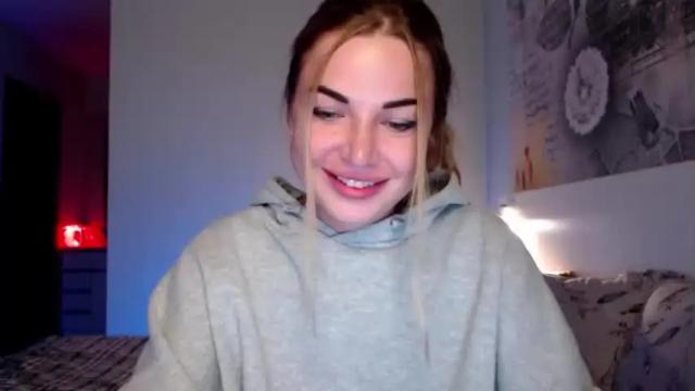 Image 12 of eroina_may Stream on Chaturbate on 19 months ago