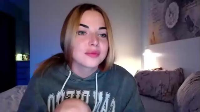 Image 6 of eroina_may Stream on Chaturbate on 19 months ago