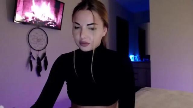 Image 10 of eroina_may Stream on Chaturbate on 19 months ago