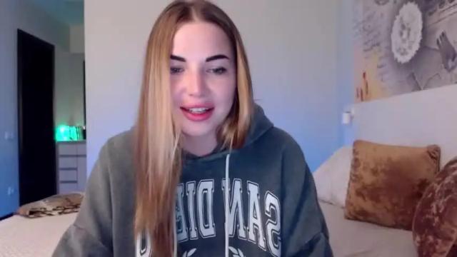 Image 11 of eroina_may Stream on Chaturbate on 19 months ago