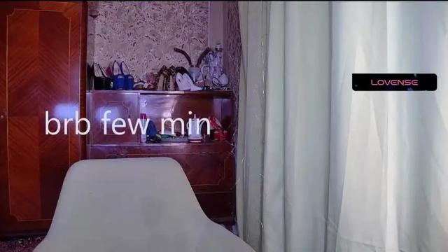 Image 12 of erotic_dessire Stream on Chaturbate on 14 months ago