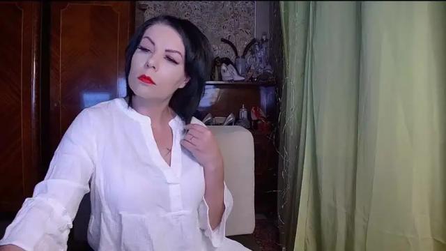 Image 8 of erotic_dessire Stream on Chaturbate on 13 months ago