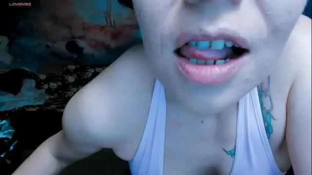 Image 8 of erotic_dessire Stream on Chaturbate on 1 month ago