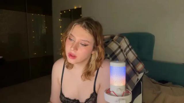 Image 3 of escapefromkitchen Stream on Chaturbate on 13 months ago