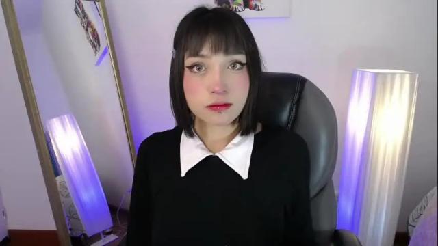 Image 10 of escarlett_wii Stream on Chaturbate on 1 month ago