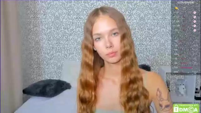 Image 10 of eshcka Stream on Chaturbate on 2 months ago