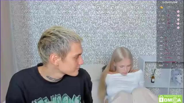 Image 11 of eshcka Stream on Chaturbate on 1 month ago