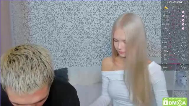 Image 6 of eshcka Stream on Chaturbate on 1 month ago