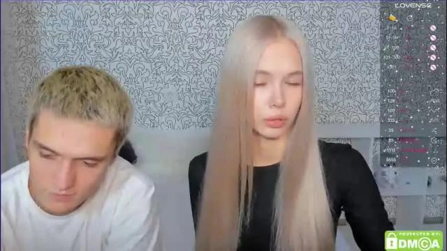 Image 11 of eshcka Stream on Chaturbate on 25 days ago