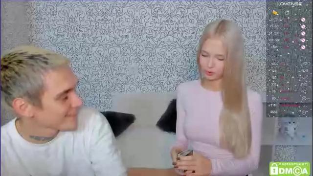 Image 6 of eshcka Stream on Chaturbate on 22 days ago