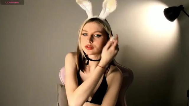 Thumbnail 1, esmagingell's Stream at Chaturbate, 13 months ago