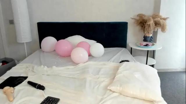 Thumbnail 3, esme_runn's Stream at Chaturbate, 1 month ago