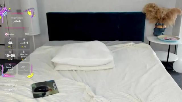 Image 11 of esme_runn Stream on Chaturbate on 1 month ago