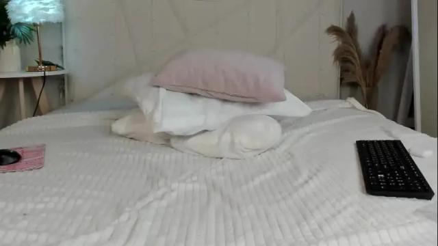 Thumbnail 1, esme_runn's Stream at Chaturbate, 7 days ago