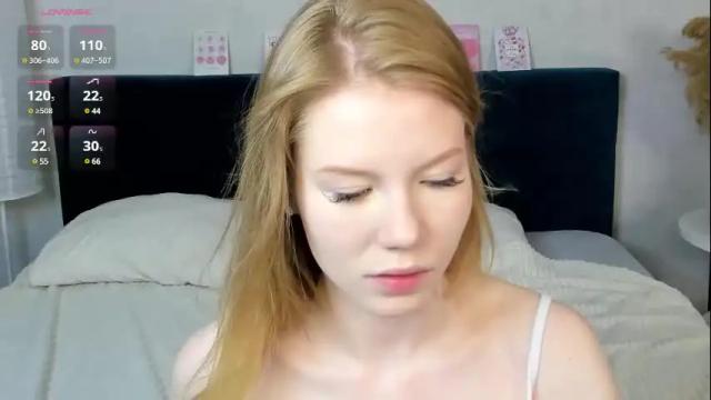 Image 7 of esme_runn Stream on Chaturbate on 2 days ago