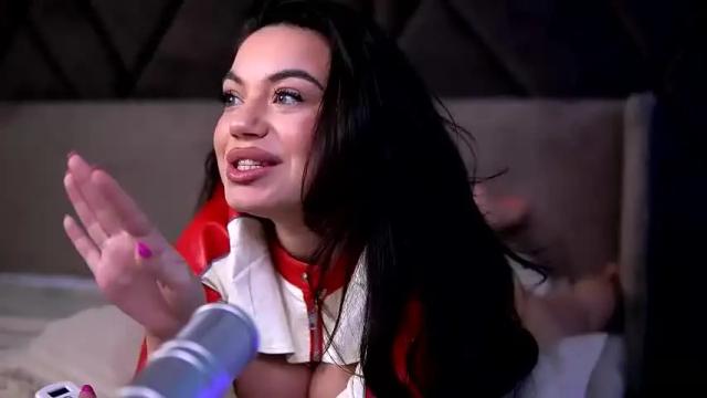 Image 6 of esmeluv Stream on Chaturbate on 1 month ago