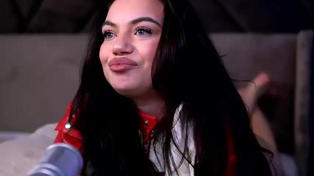 Image 7 of esmeluv Stream on Chaturbate on 1 month ago