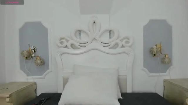 Image 2 of esmeralda_hernandez Stream on Chaturbate on 17 months ago