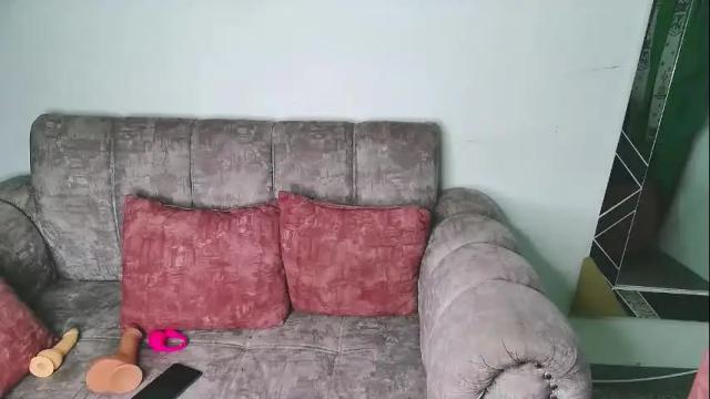 Image 10 of esmeralda_parck Stream on Chaturbate on 1 month ago