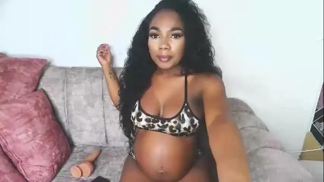 Thumbnail 3, esmeralda_parck's Stream at Chaturbate, 17 days ago