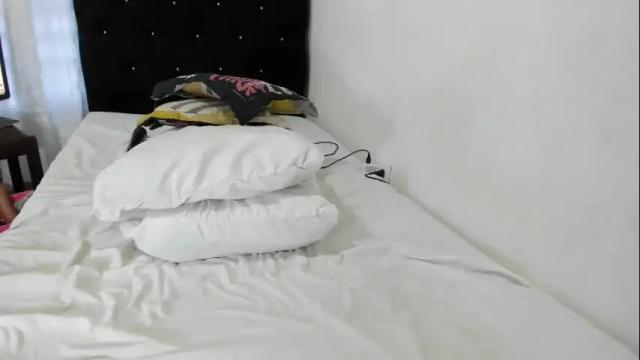 Image 6 of esmeralda_strong Stream on Chaturbate on 3 months ago