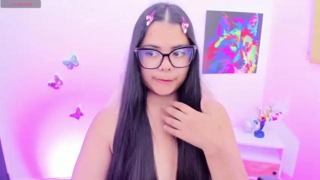 Image 2 of esmeralda_torres__ Stream on Chaturbate on 22 months ago