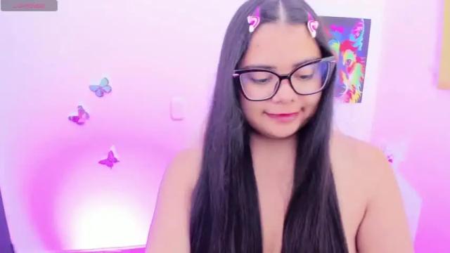 Image 7 of esmeralda_torres__ Stream on Chaturbate on 22 months ago