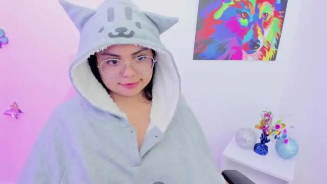 Image 6 of esmeralda_torres__ Stream on Chaturbate on 12 months ago