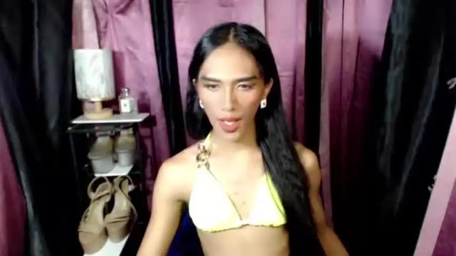 Image 10 of esmeraldabigcock Stream on Chaturbate on 12 months ago