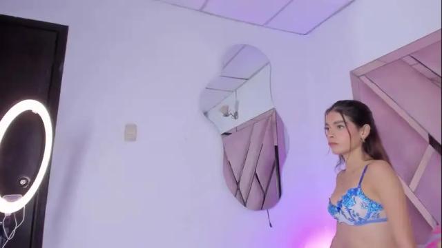 Image 10 of esmeraldaht Stream on Chaturbate on 1 month ago
