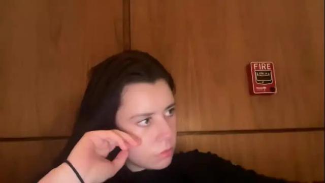 Image 10 of essenalaurent Stream on Chaturbate on 7 months ago