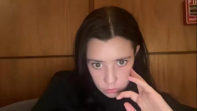 Image 3 of essenalaurent Stream on Chaturbate on 7 months ago