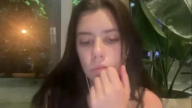 Image 3 of essenalaurent Stream on Chaturbate on 6 months ago