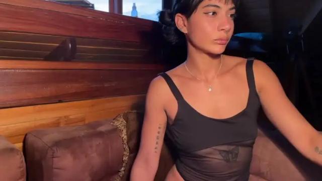 Thumbnail 3, essentiallynatural's Stream at Chaturbate, 16 months ago