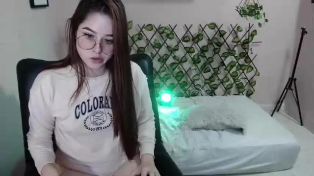 Image 4 of estef_love Stream on Chaturbate on 19 months ago