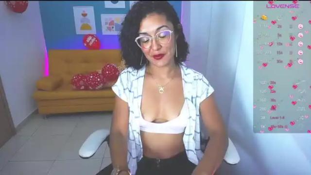 Thumbnail 1, estefani_purple's Stream at Chaturbate, 14 months ago