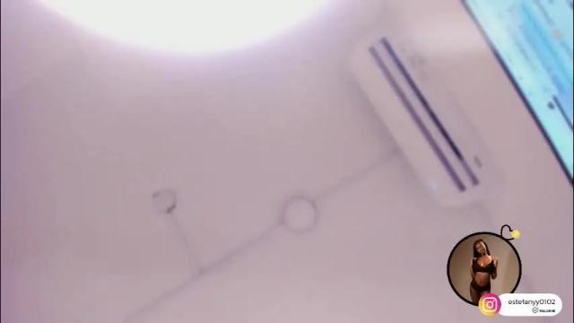 Image 4 of estefanyy_ Stream on Chaturbate on 25 days ago